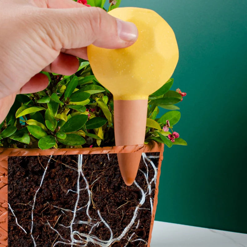 bowl and animals (SMILEDRIP)